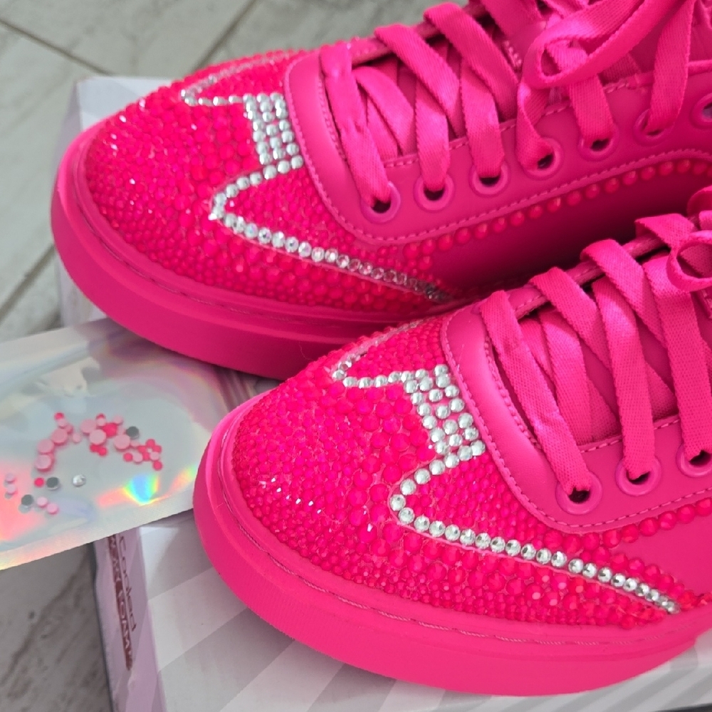 Skechers Women's Neon Pink Sneakers